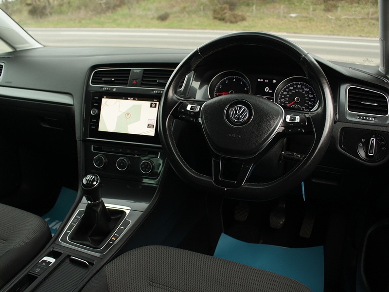 Used Volkswagen Golf 2019 for sale - 77984907: Photo 39