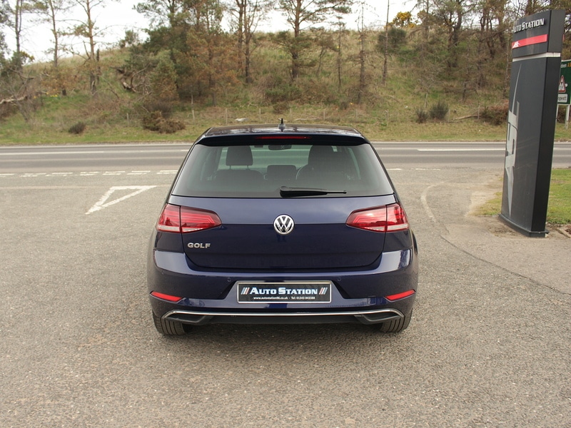 Used Volkswagen Golf 2019 for sale - 77984907: Photo 4
