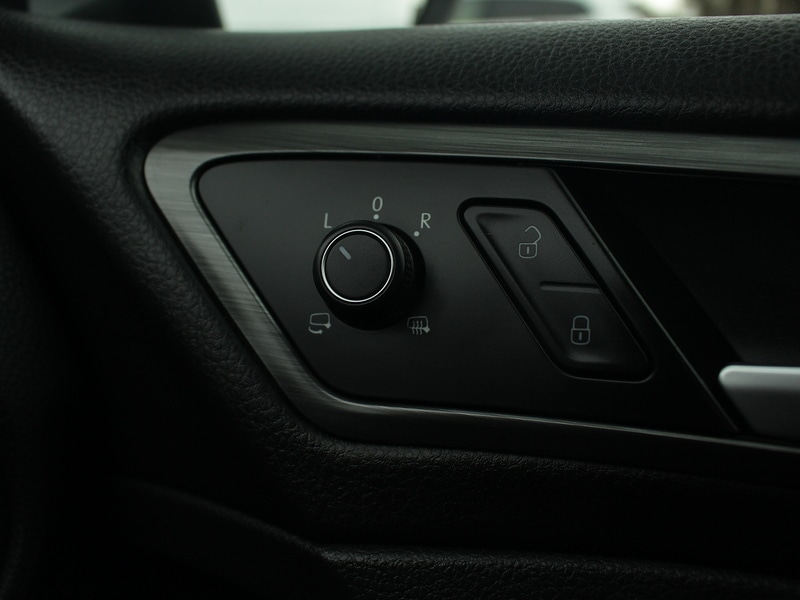 Used Volkswagen Golf 2019 for sale - 77984907: Photo 42