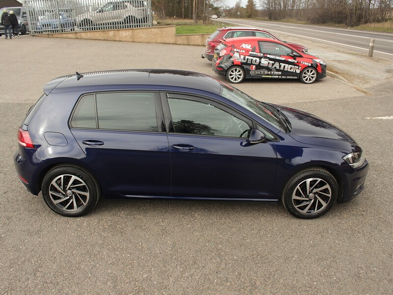 Used Volkswagen Golf 2019 for sale - 77984907: Photo 9