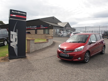 Used Toyota Yaris 2013 for sale - 78981014: Photo