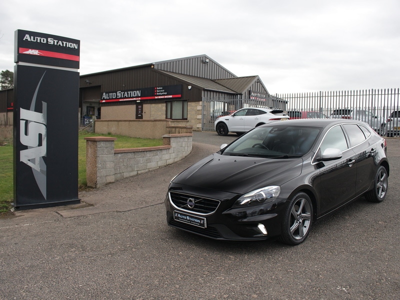 Used Volvo V40 2015 for sale - 77803215: Photo 2