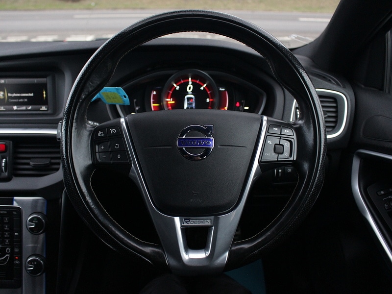 Used Volvo V40 2015 for sale - 77803215: Photo 33