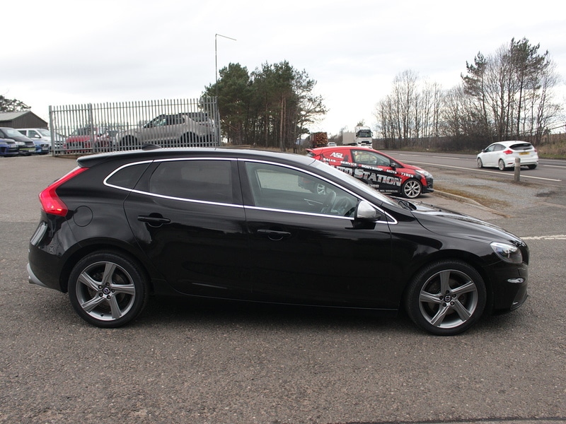 Used Volvo V40 2015 for sale - 77803215: Photo 9