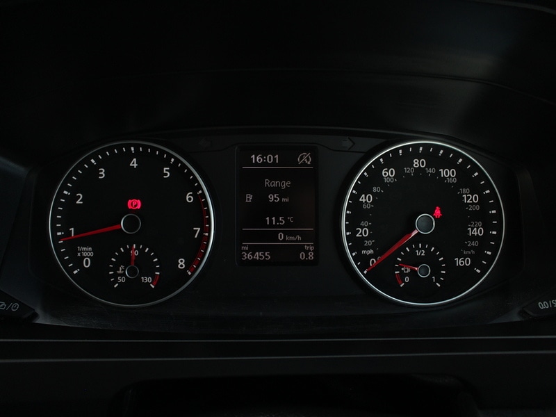 Used Volkswagen Transporter 2019 for sale - 78201282: Photo 38