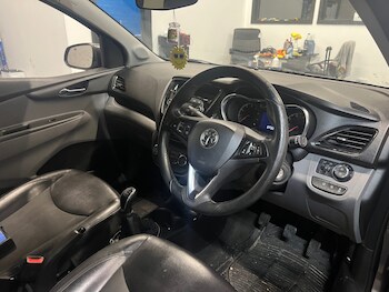 Used Vauxhall Viva 2016 for sale - 77314315: Photo