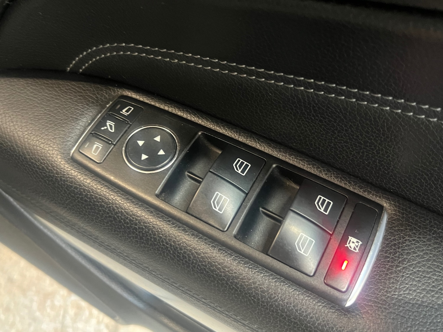 Used Mercedes-Benz E Class 2013 for sale - 77069187: Photo 24