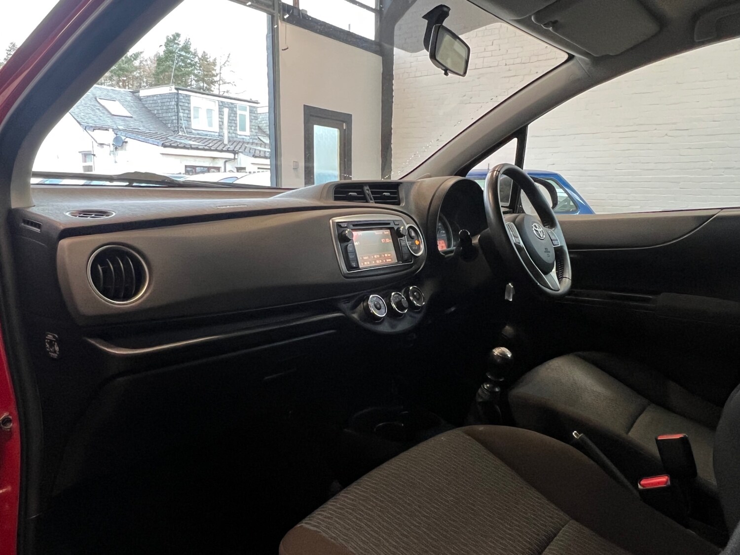 Used Toyota Yaris 2011 for sale - 78011004: Photo 15