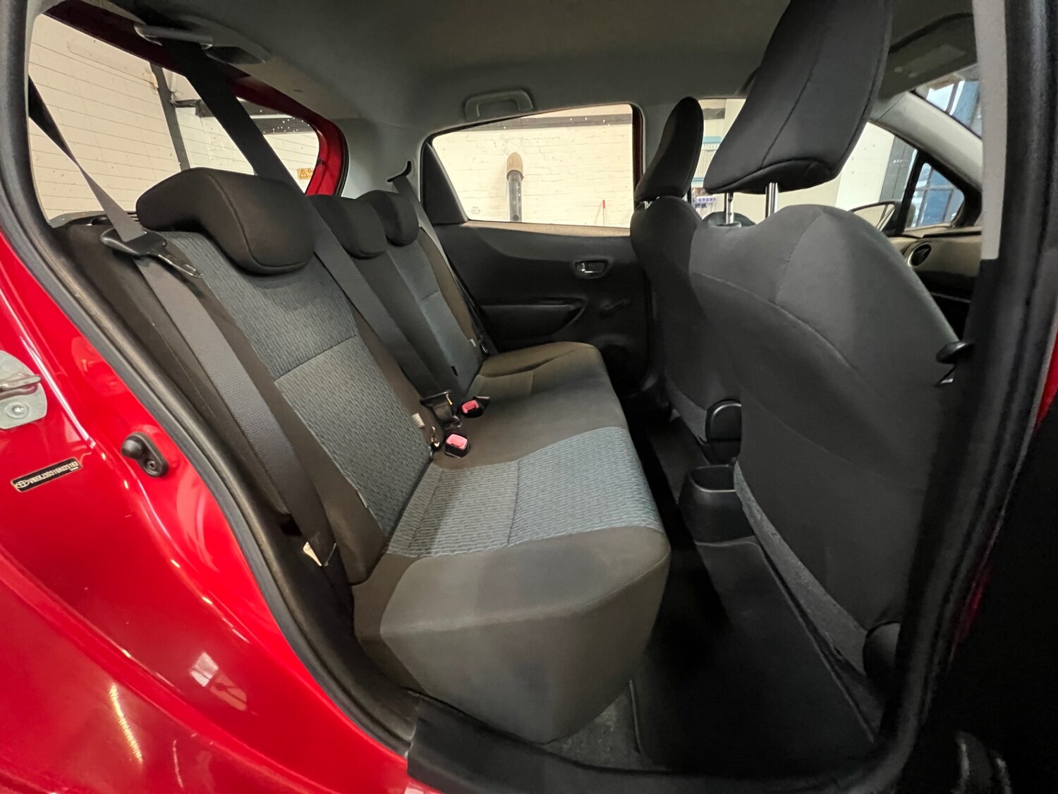 Used Toyota Yaris 2011 for sale - 78011004: Photo 18