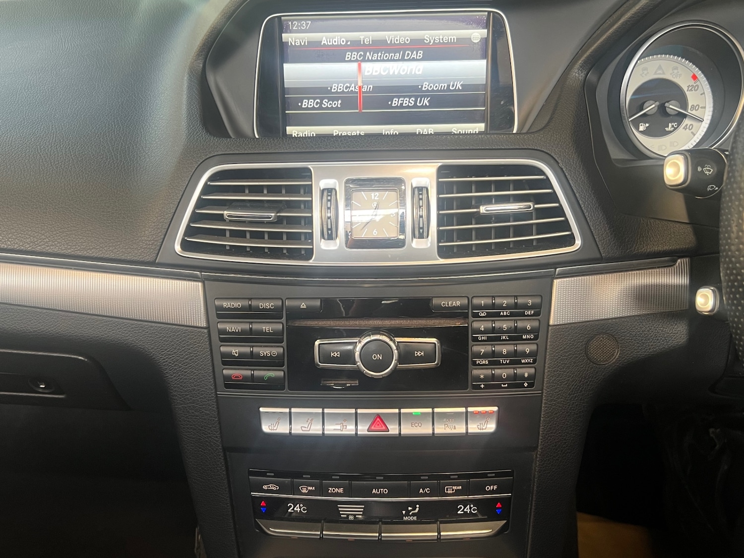 Used Mercedes-Benz E Class 2013 for sale - 77516459: Photo 11