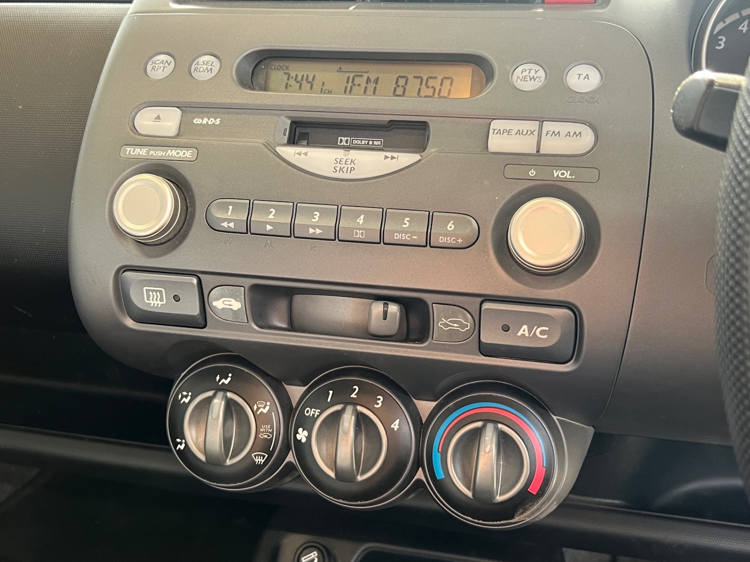 Used Honda Jazz 2003 for sale - 78209840: Photo 12