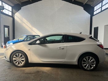 Used Vauxhall Astra GTC 2013 for sale - 78144235: Photo