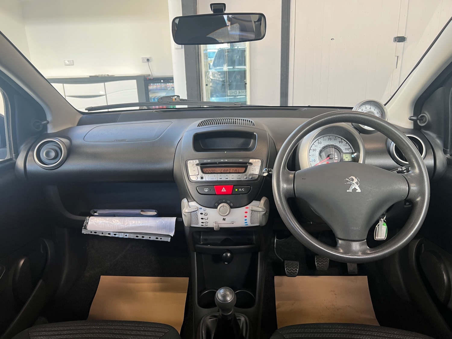 Used Peugeot 107 2014 for sale - 76611463: Photo 15