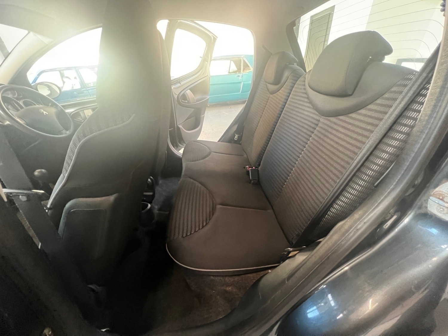 Used Peugeot 107 2014 for sale - 76611463: Photo 17