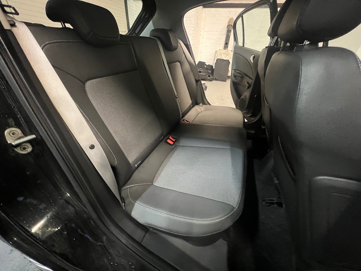 Used Vauxhall Corsa 2009 for sale - 76853886: Photo 16