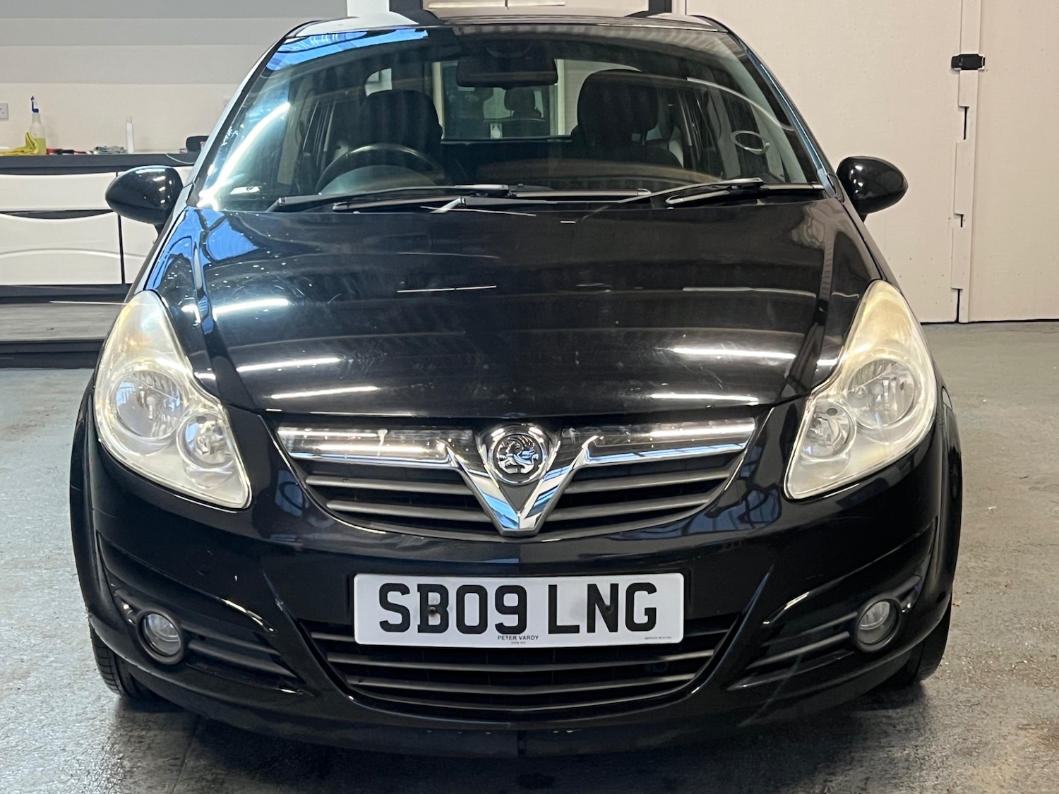 Used Vauxhall Corsa 2009 for sale - 76853886: Photo 2