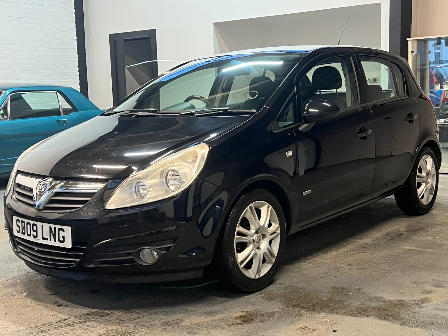 Used Vauxhall Corsa 2009 for sale - 76853886: Photo 3