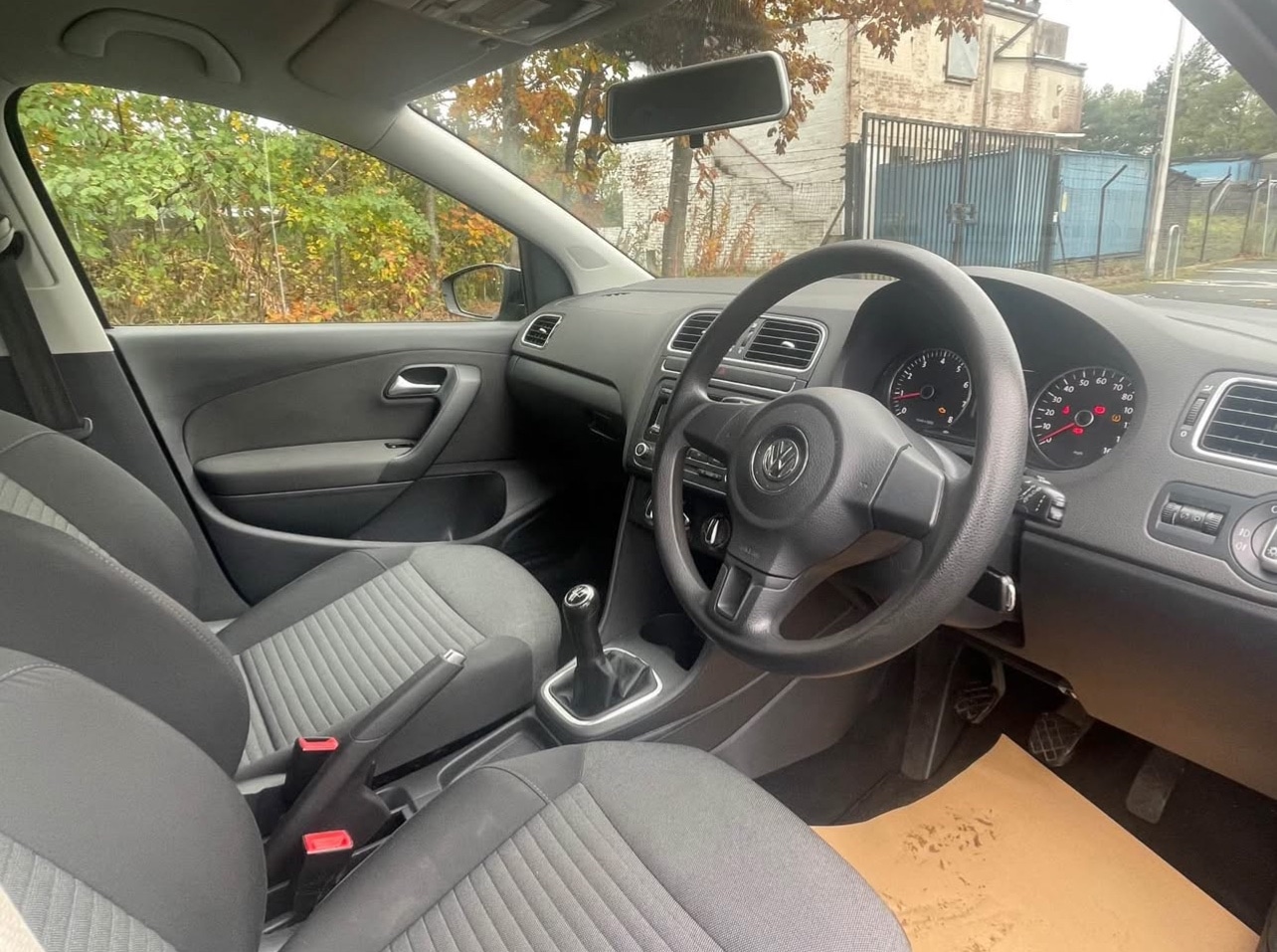 Used Volkswagen Polo 2012 for sale - 76637222: Photo 9