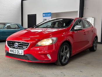 Used Volvo V40 2013 for sale - 79333023: Photo
