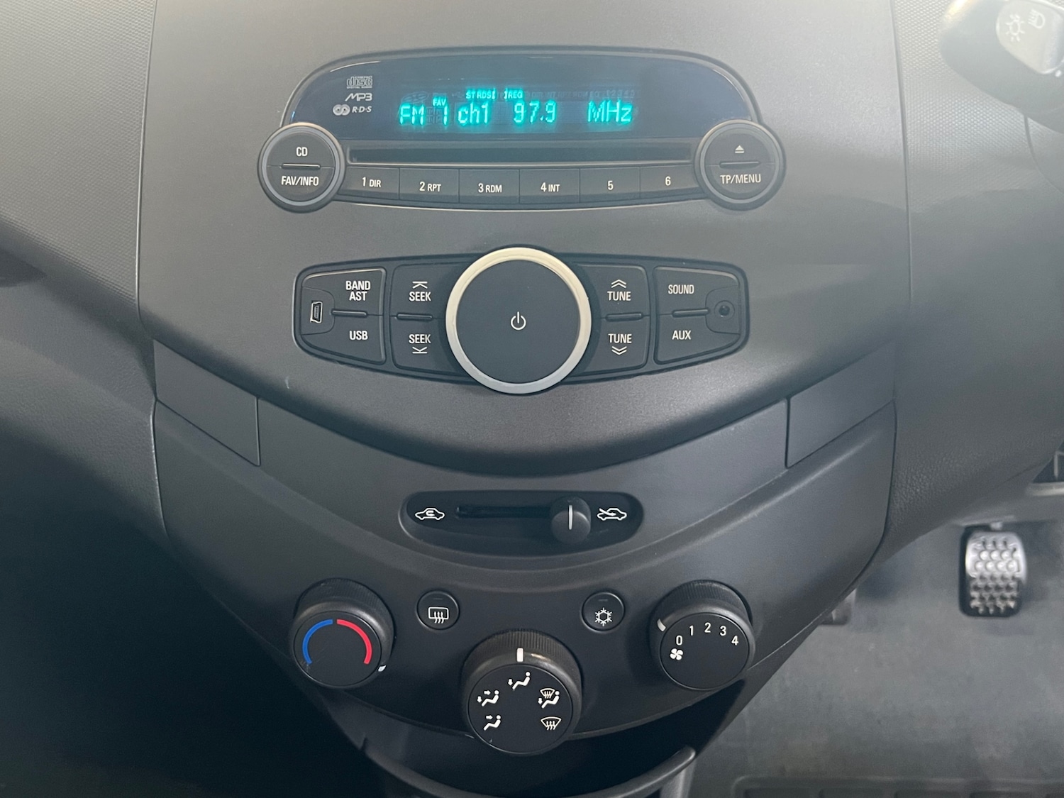 Used Chevrolet Spark 2010 for sale - 78144125: Photo 11