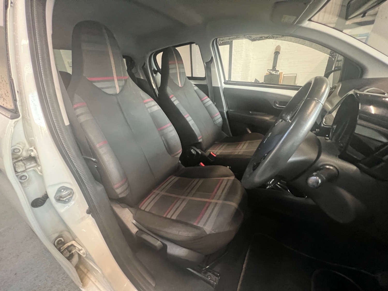 Used Peugeot 108 2014 for sale - 77028258: Photo 15