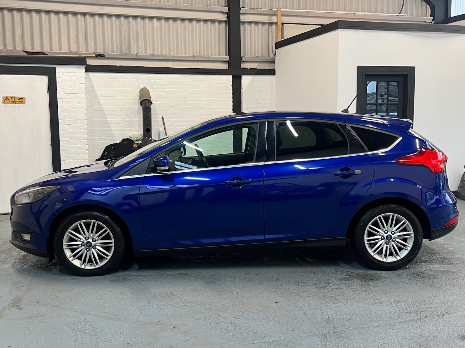 Used Ford Focus 2017 for sale - 76444514: Photo 4
