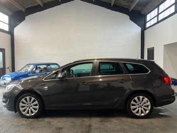 Used Vauxhall Astra 2014 for sale - 78324122: Photo