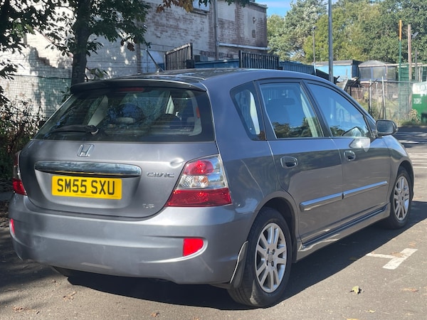 Used Honda Civic 2005 for sale - 76075239: Photo 7