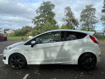 Used Ford Fiesta 2014 for sale - 75988245: Photo 4