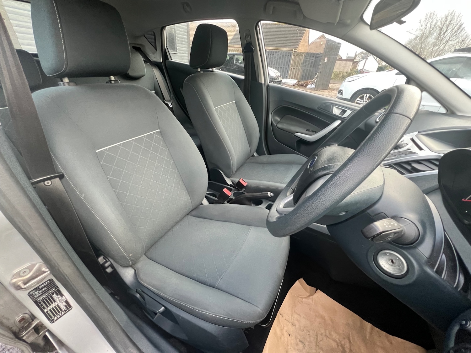 Used Ford Fiesta 2011 for sale - 76853893: Photo 10