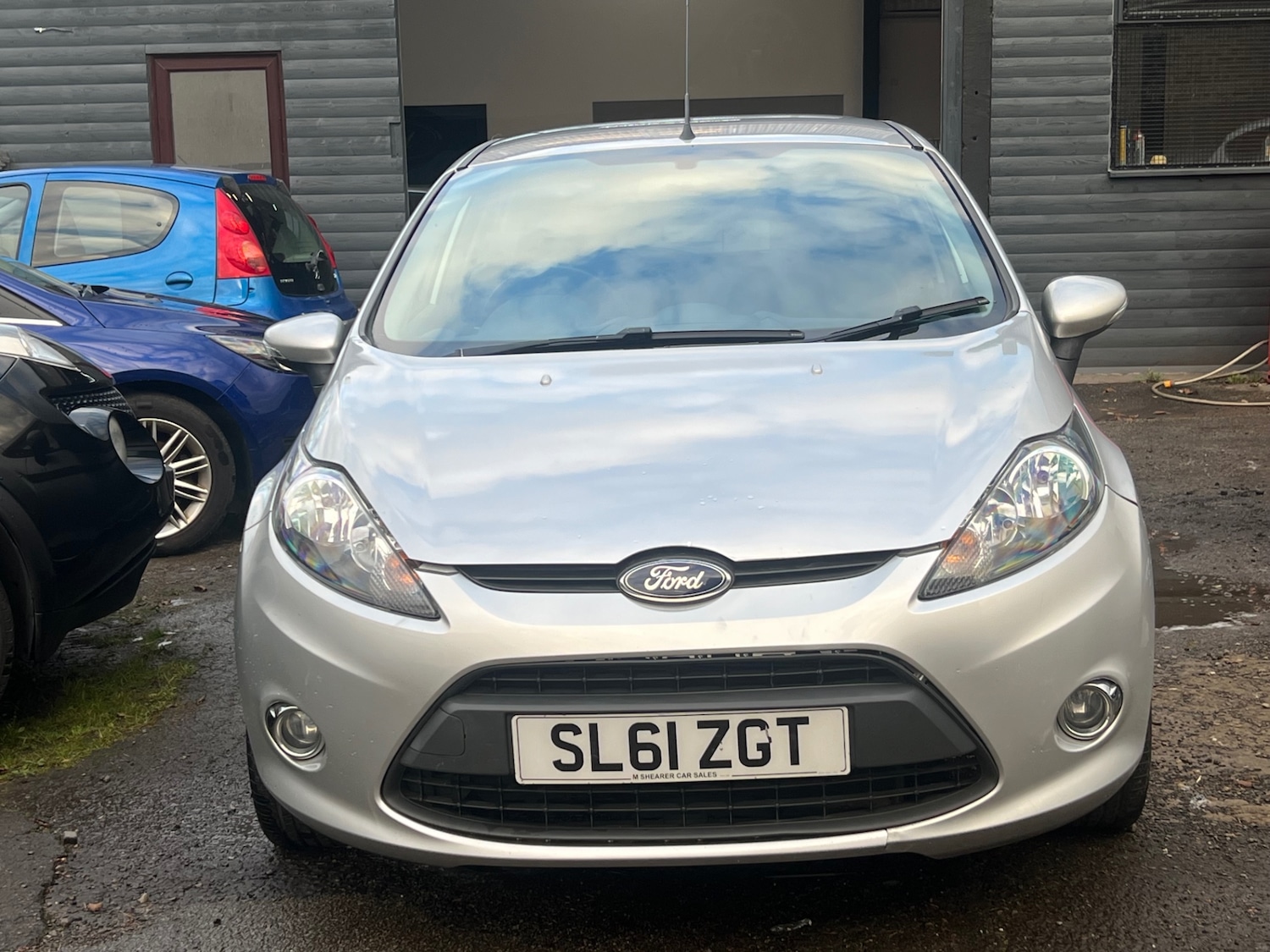 Used Ford Fiesta 2011 for sale - 76853893: Photo 2