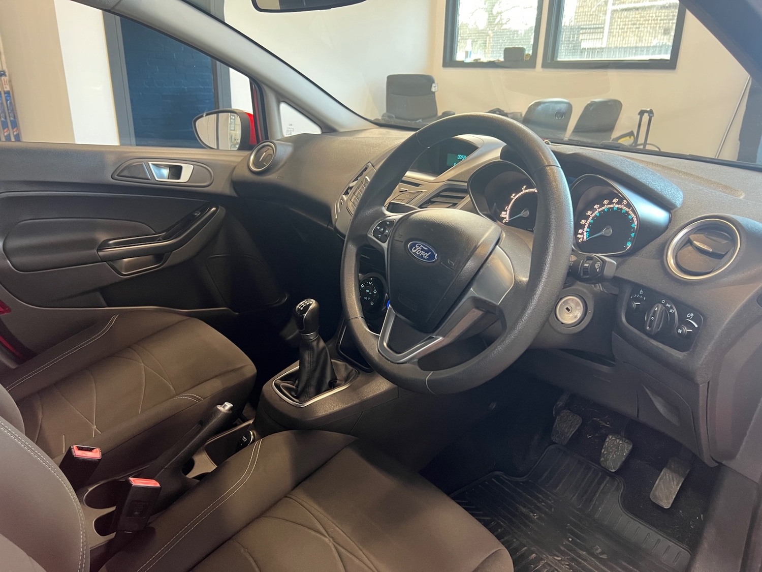 Used Ford Fiesta 2015 for sale - 76921532: Photo 10