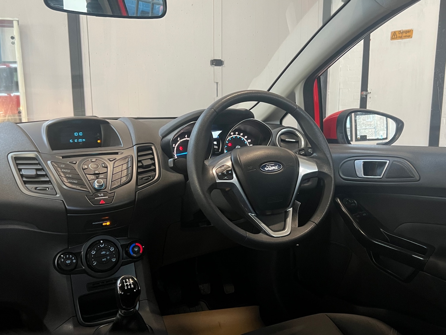Used Ford Fiesta 2015 for sale - 76921532: Photo 13