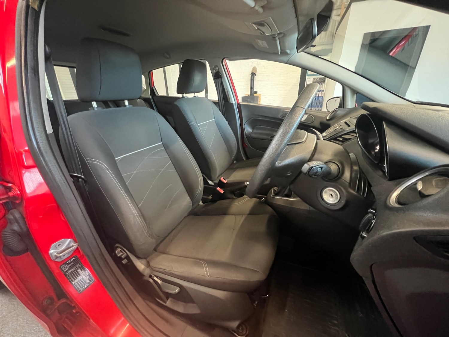 Used Ford Fiesta 2015 for sale - 76921532: Photo 14