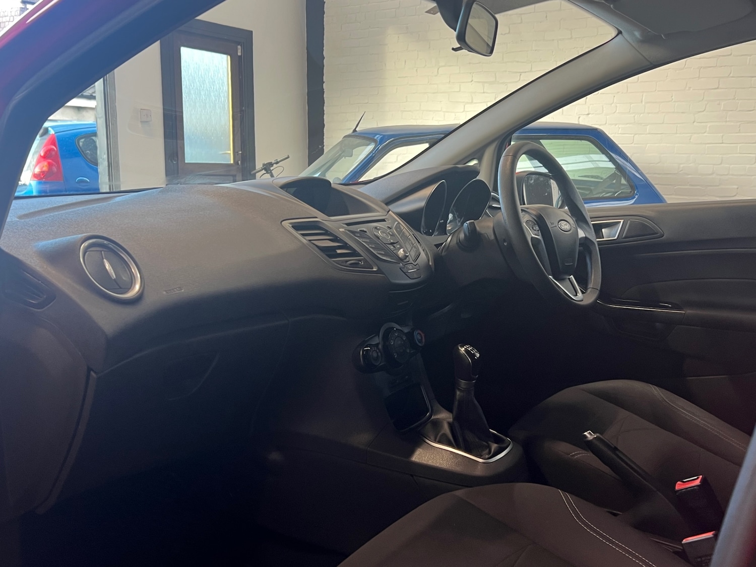 Used Ford Fiesta 2015 for sale - 76921532: Photo 15