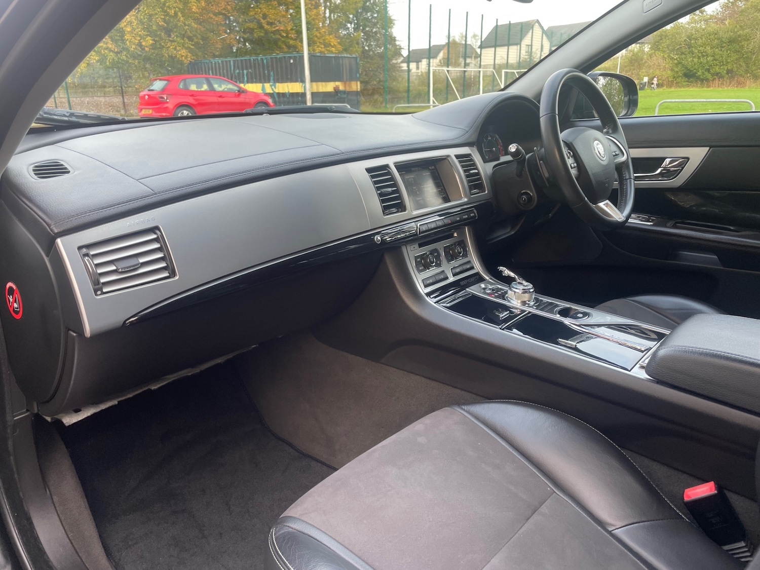 Used Jaguar XF 2012 for sale - 76298956: Photo 18