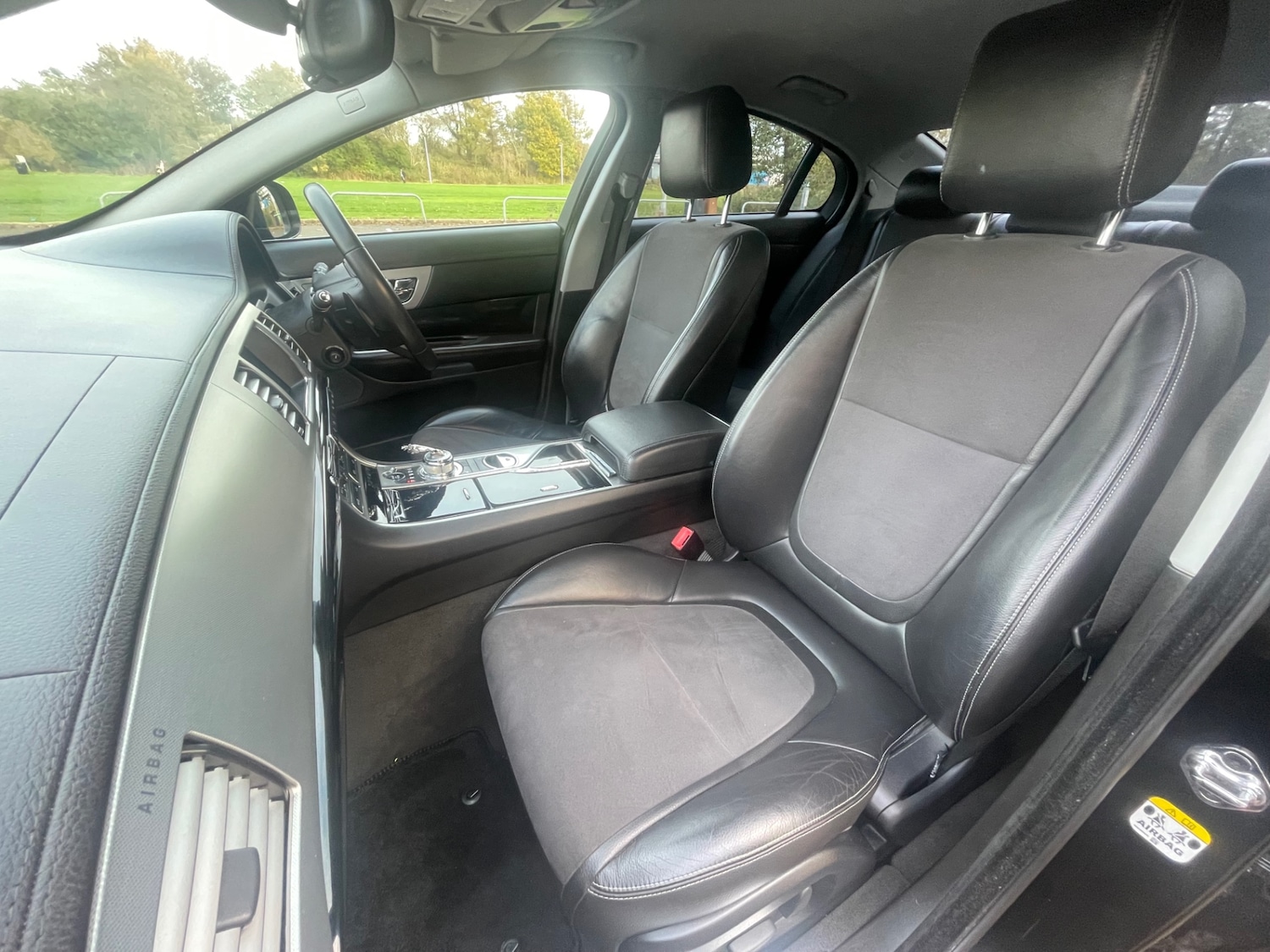 Used Jaguar XF 2012 for sale - 76298956: Photo 19