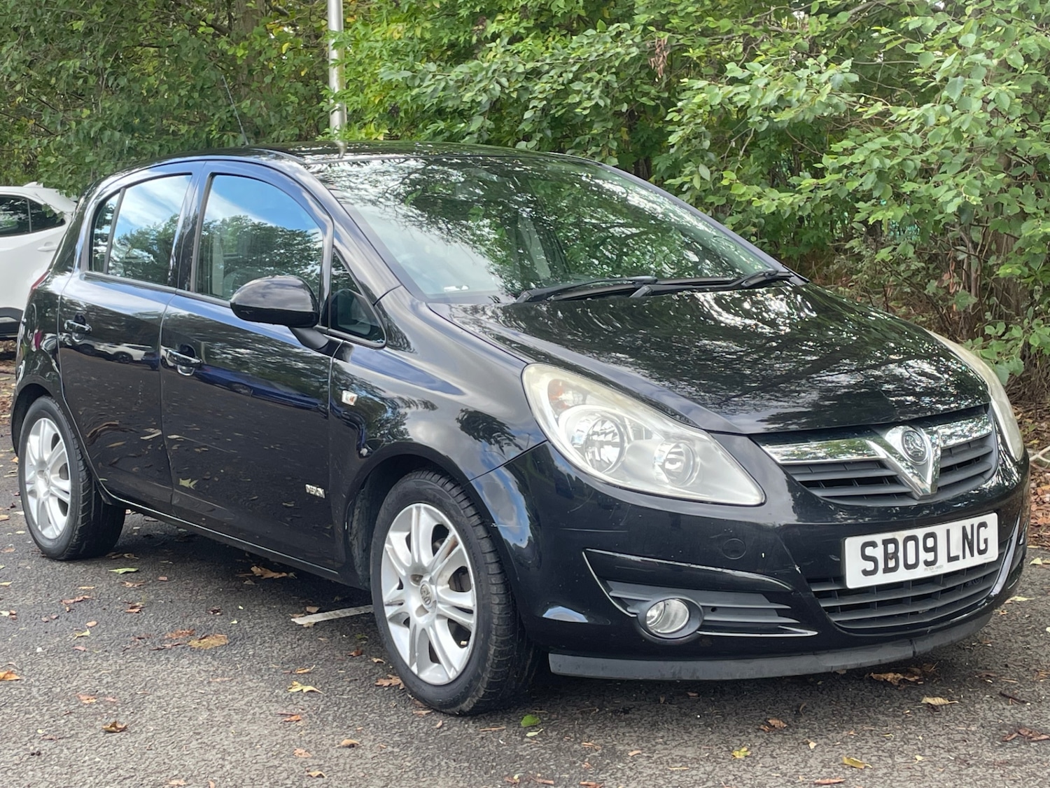 Used Vauxhall Corsa 2009 for sale - 75987809: Photo 1