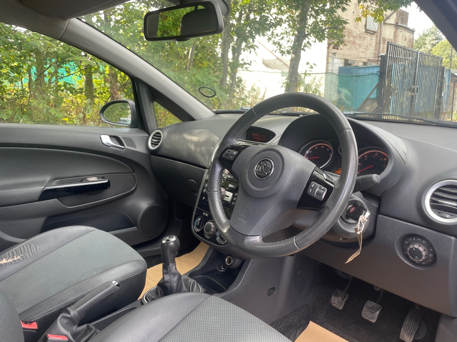 Used Vauxhall Corsa 2009 for sale - 75987809: Photo 9