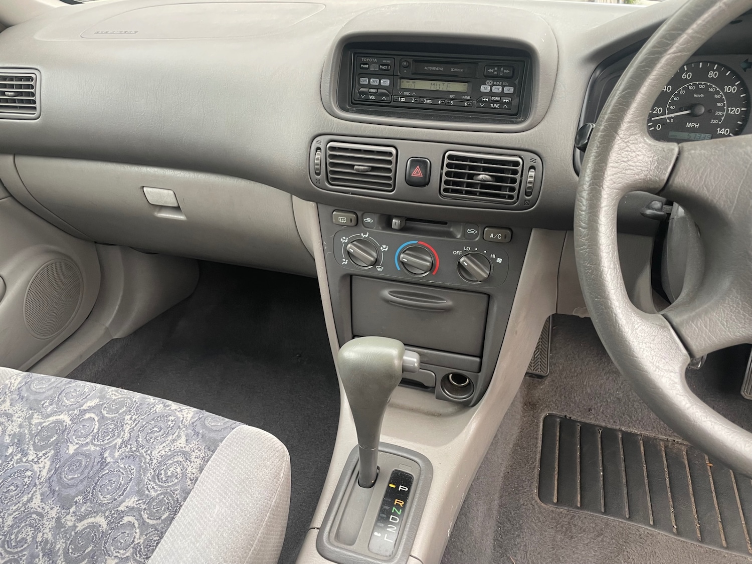 Used Toyota Corolla 1999 for sale - 76126520: Photo 11
