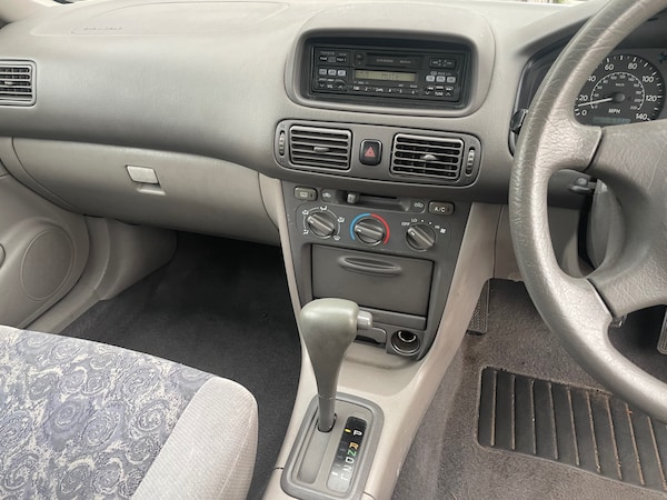 Used Toyota Corolla 1999 for sale - 76126520: Photo 11