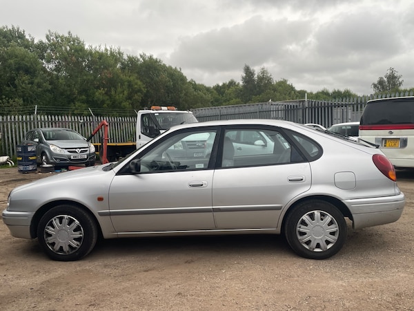 Used Toyota Corolla 1999 for sale - 76126520: Photo 8