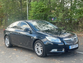 Vauxhall - Insignia
