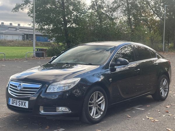 Used Vauxhall Insignia 2011 for sale - 76231843: Photo 3