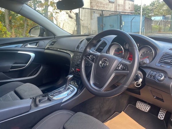 Used Vauxhall Insignia 2011 for sale - 76231843: Photo 9