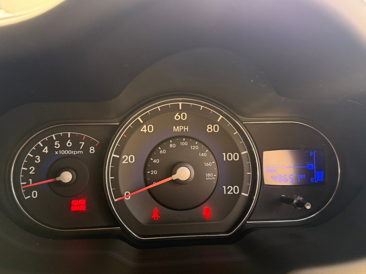 Used Hyundai i10 2011 for sale - 77980632: Photo 10