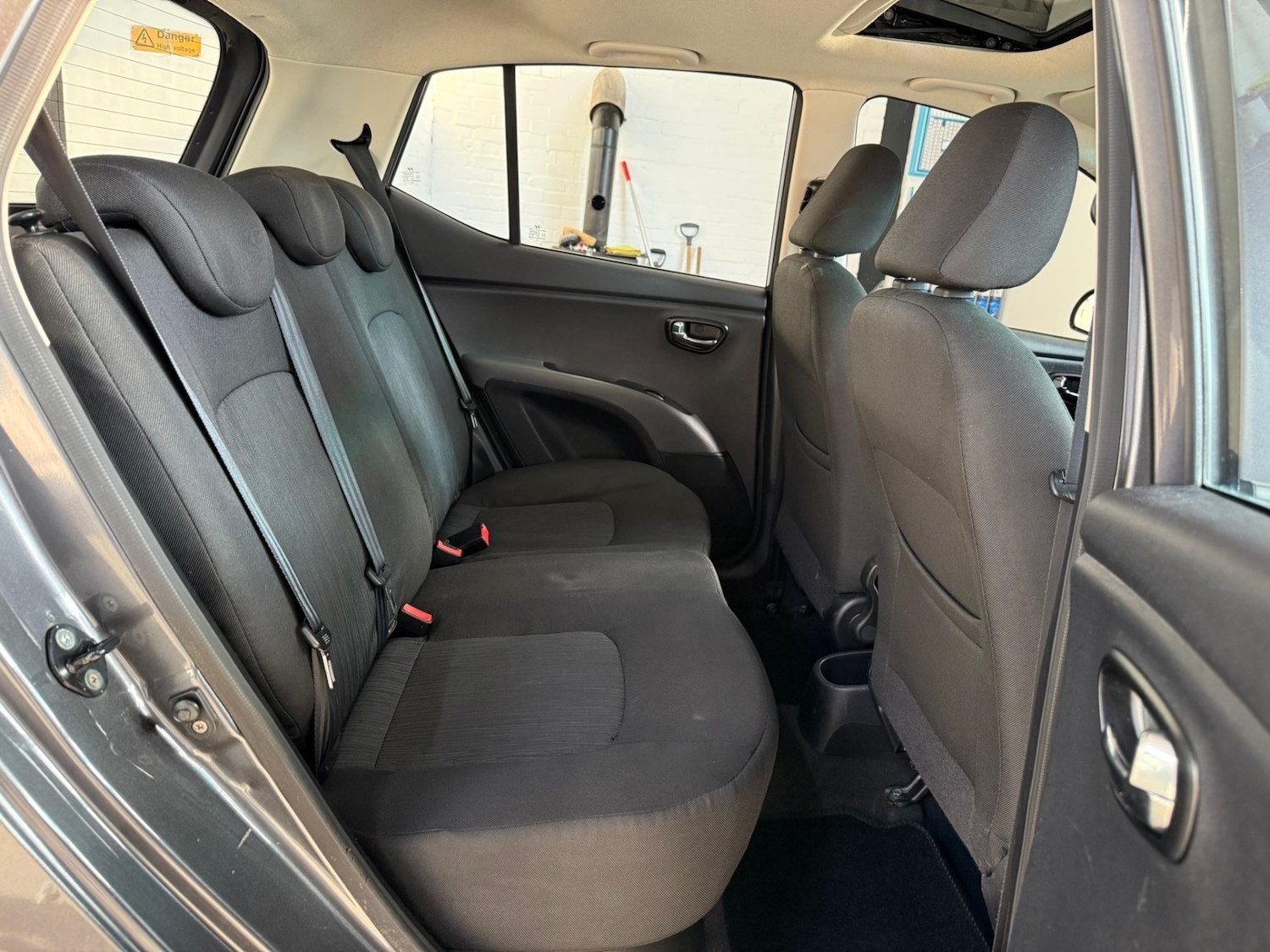 Used Hyundai i10 2011 for sale - 77980632: Photo 16