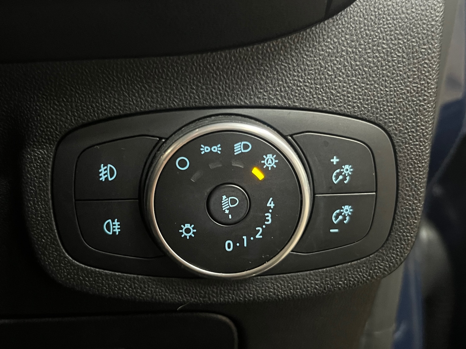 Used Ford Fiesta 2017 for sale - 77763261: Photo 21