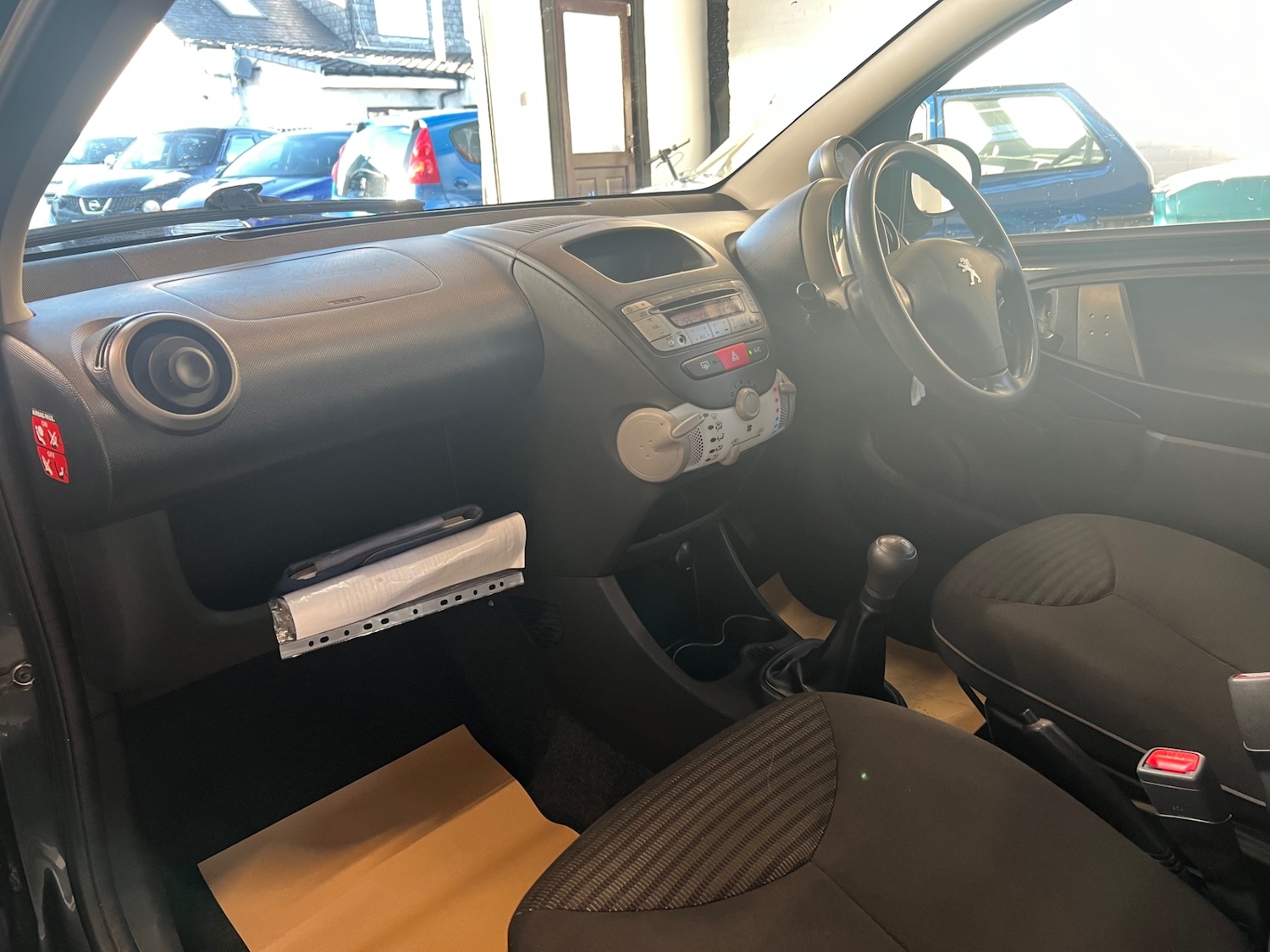 Used Peugeot 107 2014 for sale - 77342935: Photo 12