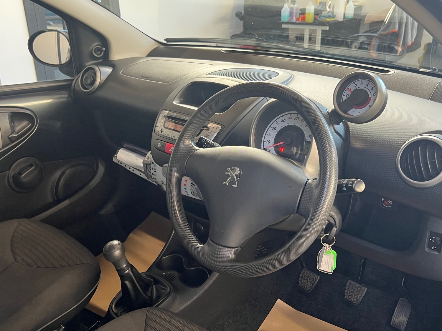 Used Peugeot 107 2014 for sale - 77342935: Photo 9